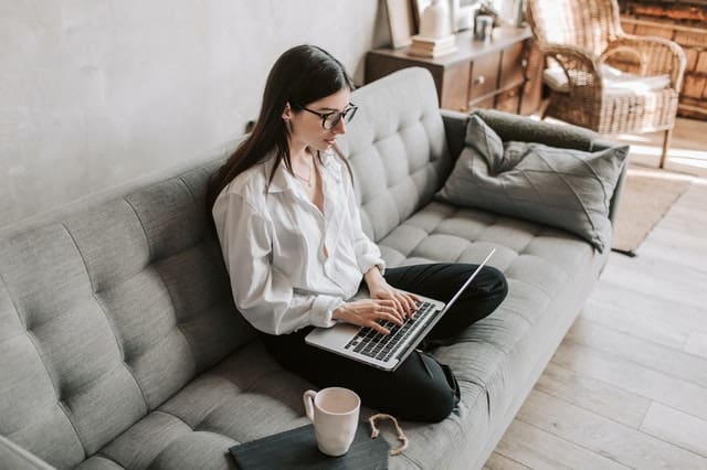 FVU online hjemmefra på sofaen