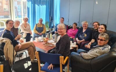 Snak med ældre danskere: Besøg på aktivitetscenter